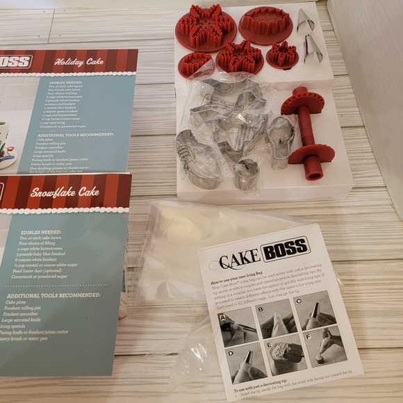Cake Boss Winter Cake Decorating Kit - Picture 4 of 6